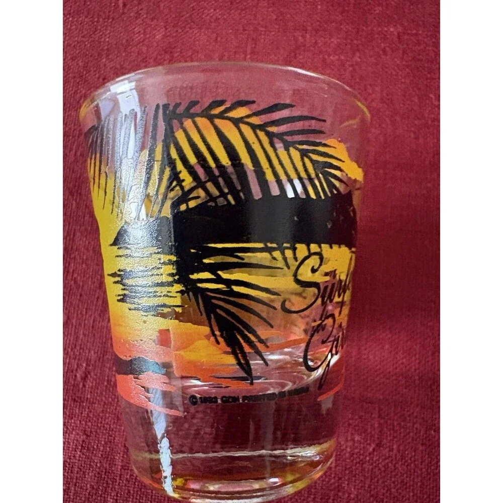 Vintage 1980s/1990s Libbey Maui Souvenir Shot Glass Surfer Girls Hawaii Beach